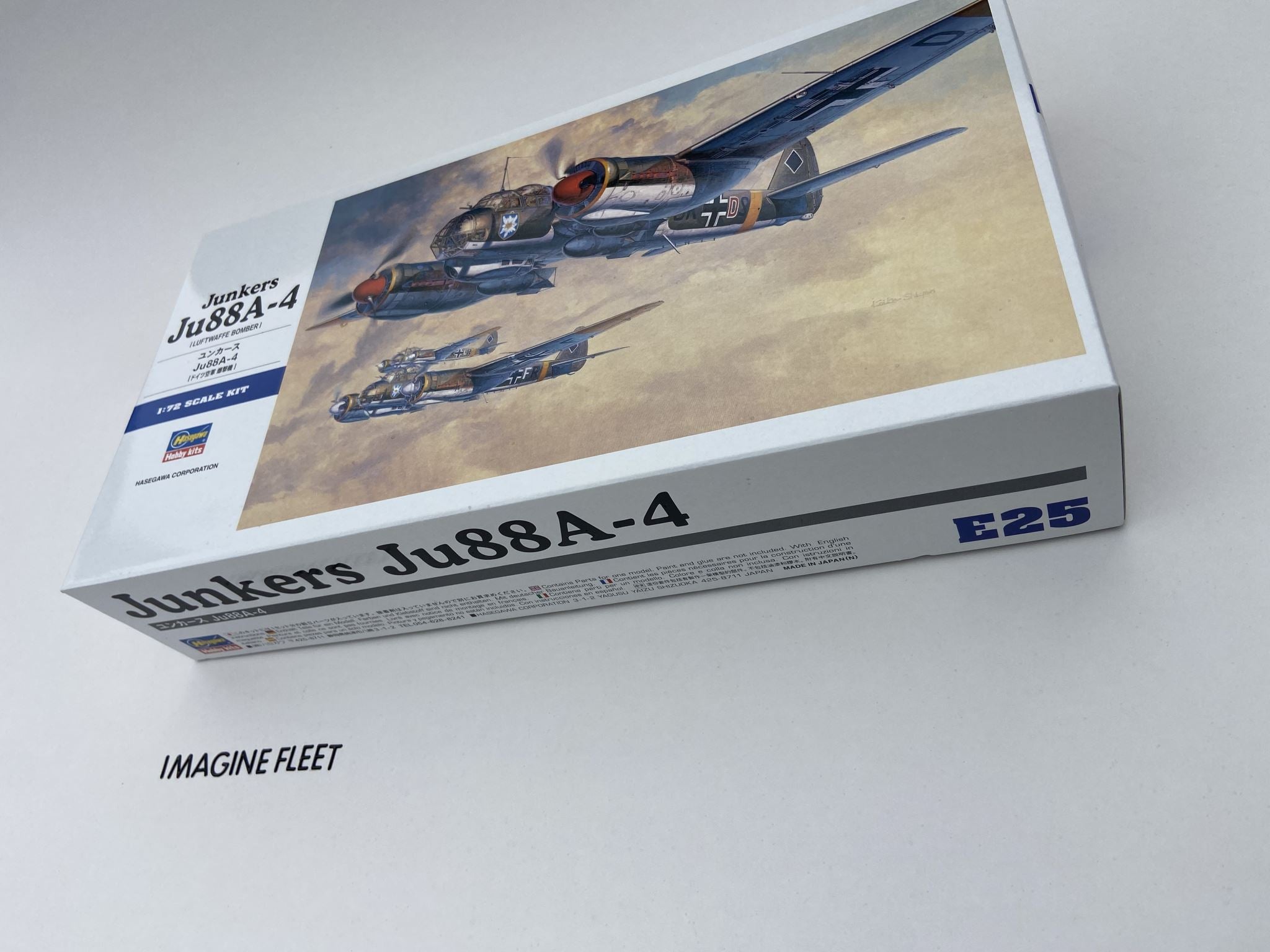 Hasegawa 1/72 Junkers Ju 88A-4 Luftwaffe Bomber WWII German Aircraft Plastic Model Kit 00555 NZ Stock