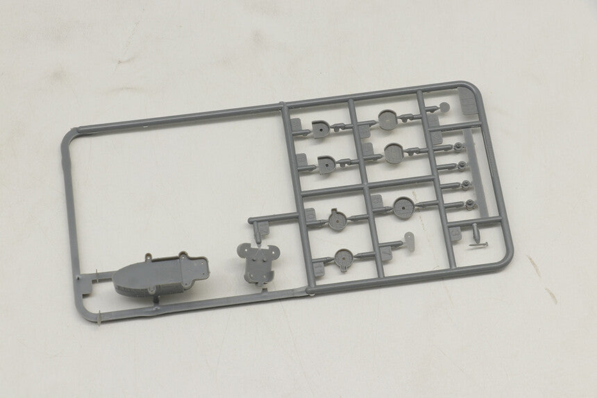 Vee Hobby 1:700 scale USS Oakland CL-95 (1945) "Starter Version" V57013 scale model kit