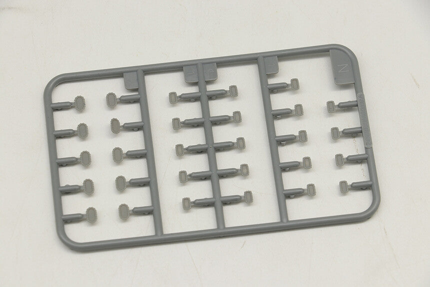 Vee Hobby 1:700 scale USS Oakland CL-95 (1945) "Starter Version" V57013 scale model kit