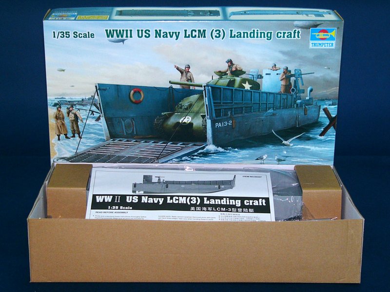 Trumpeter 1/35 WWII U.S. Navy LCM(3) Landing Craft Amphibious Boat Model Kit 00347