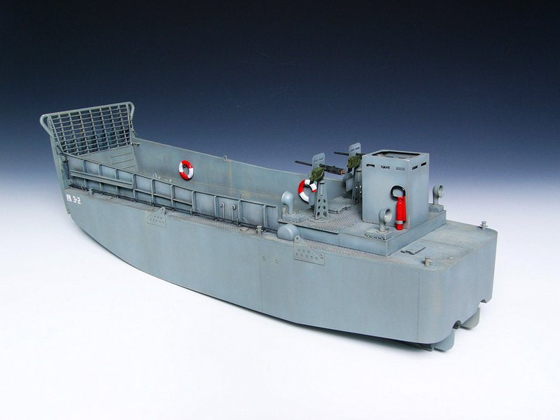 Trumpeter 1/35 WWII U.S. Navy LCM(3) Landing Craft Amphibious Boat Model Kit 00347