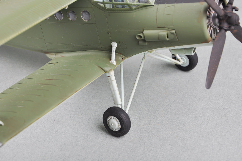 HobbyBoss 1/48 Antonov An-2M Colt (No. 81707)