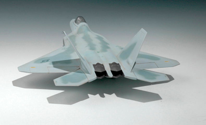 HobbyBoss 1/72 Scale F-22 Raptor Plastic Model Kit 80210