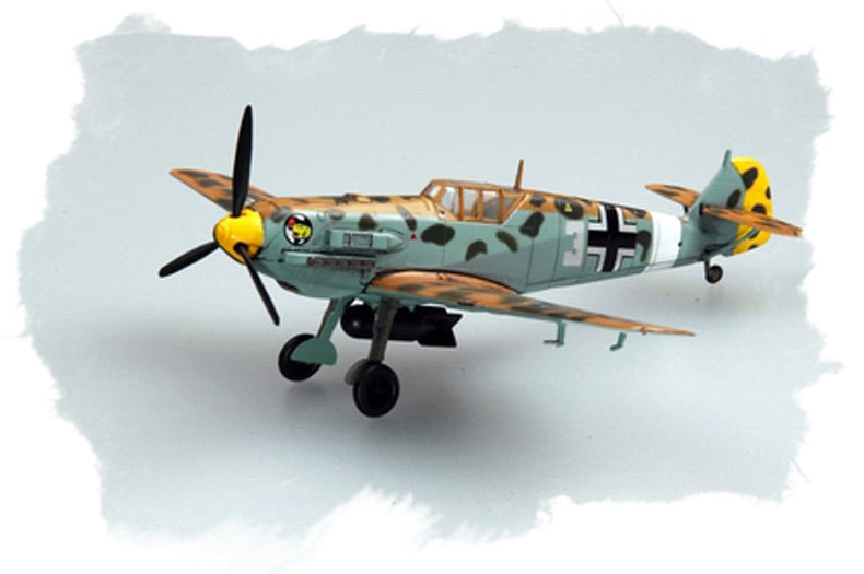 HobbyBoss 1/72 Bf 109E-4/Trop Easy Assembly WWII Fighter (No. 80261)