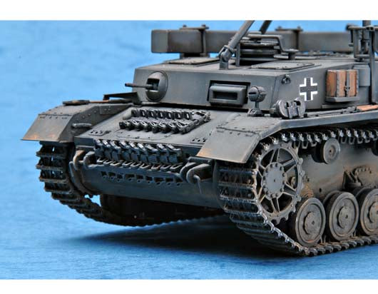 Trumpeter 1/35 German Bergepanzer IV Recovery Vehicle Model Kit (No. 00389)