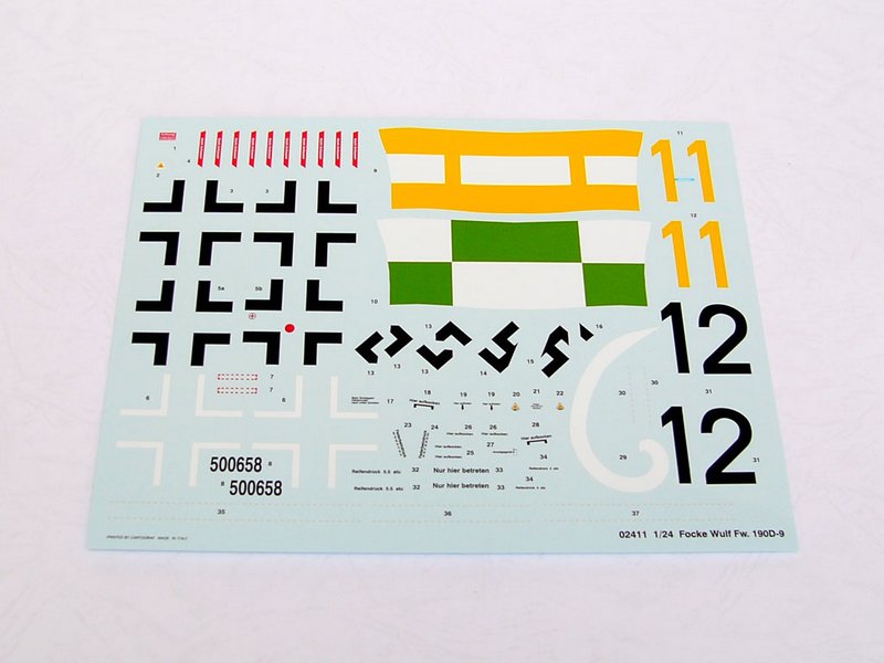 Trumpeter 1/24 Scale Focke-Wulf Fw190 D-9 02411 Plastic Model Kit