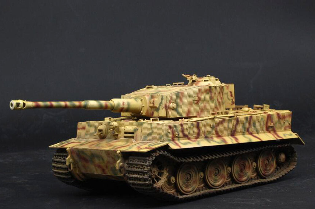 Trumpeter 1/35 Pz.Kpfw. VI Ausf. E Tiger I Medium Production w/ Zimmerit (No. 09539)