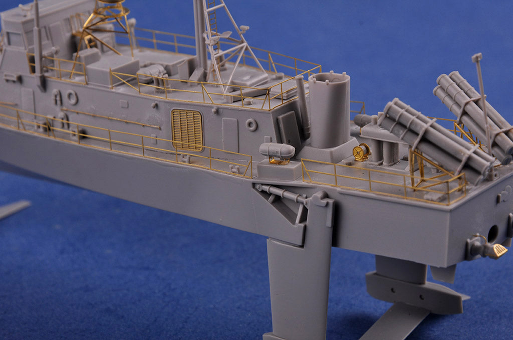 HobbyBoss 1/200 USS Pegasus PHM‑1 Hydrofoil (No. 82005)