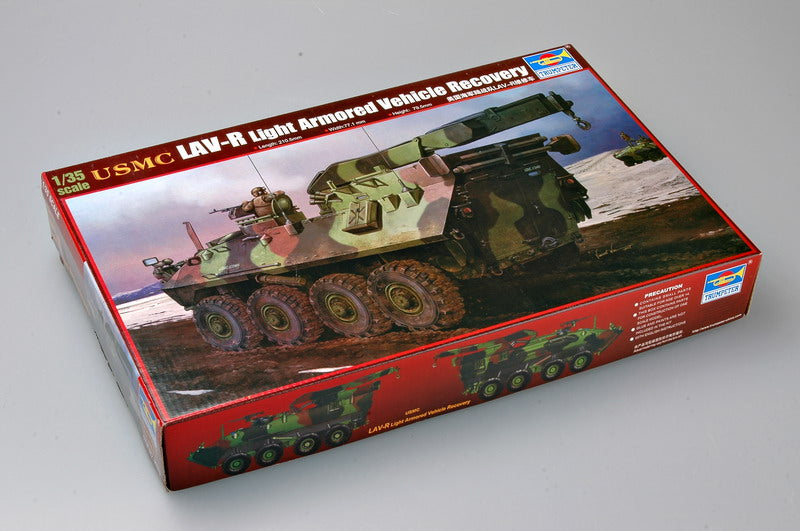 Trumpeter 1/35 USMC LAV-R Light Armored Vehicle Recovery (No. 00370)