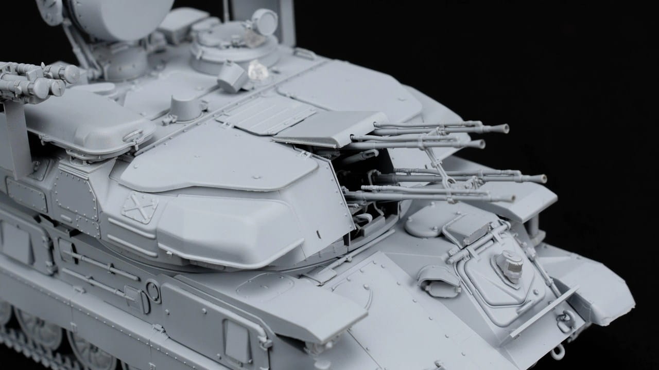 Zimi Model 1:35 scale ZSU-23-4 M2/M4 Soviet Self-Propelled Anti-Aircraft Gun 35124 scale model kit