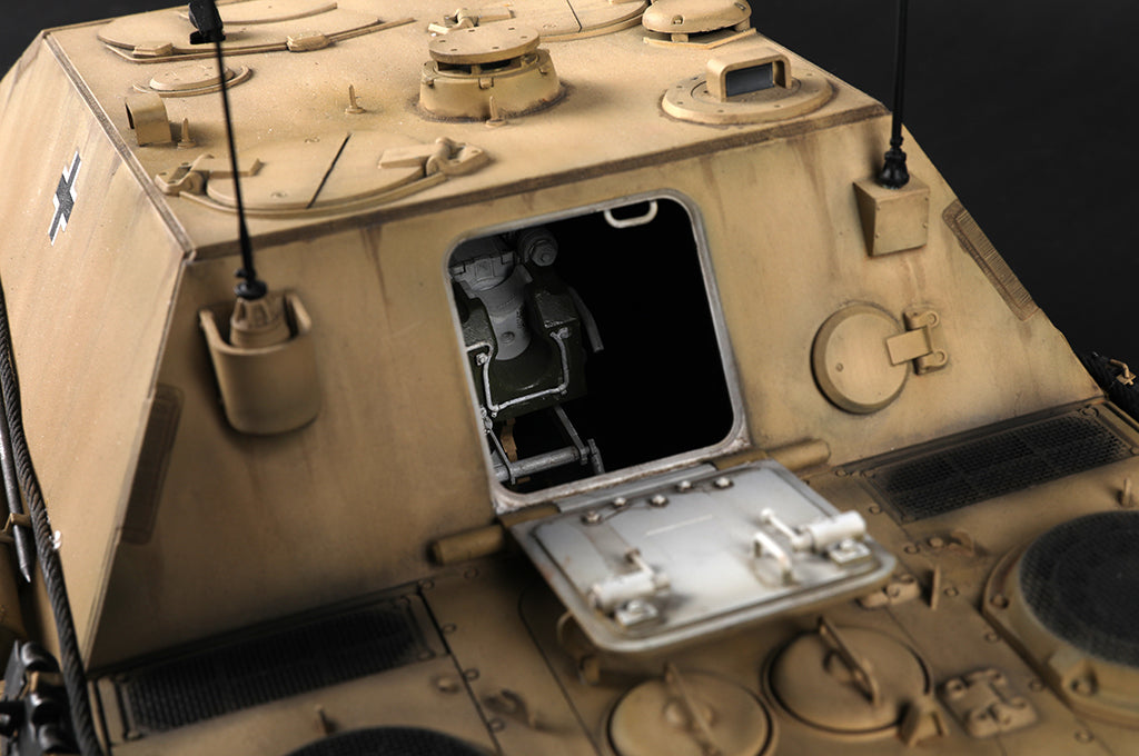 Trumpeter 1/16 Sd.Kfz.173 Jagdpanther Early Version 00934 Full Interior WWII German Tank Destroyer Model Kit NZ Stock