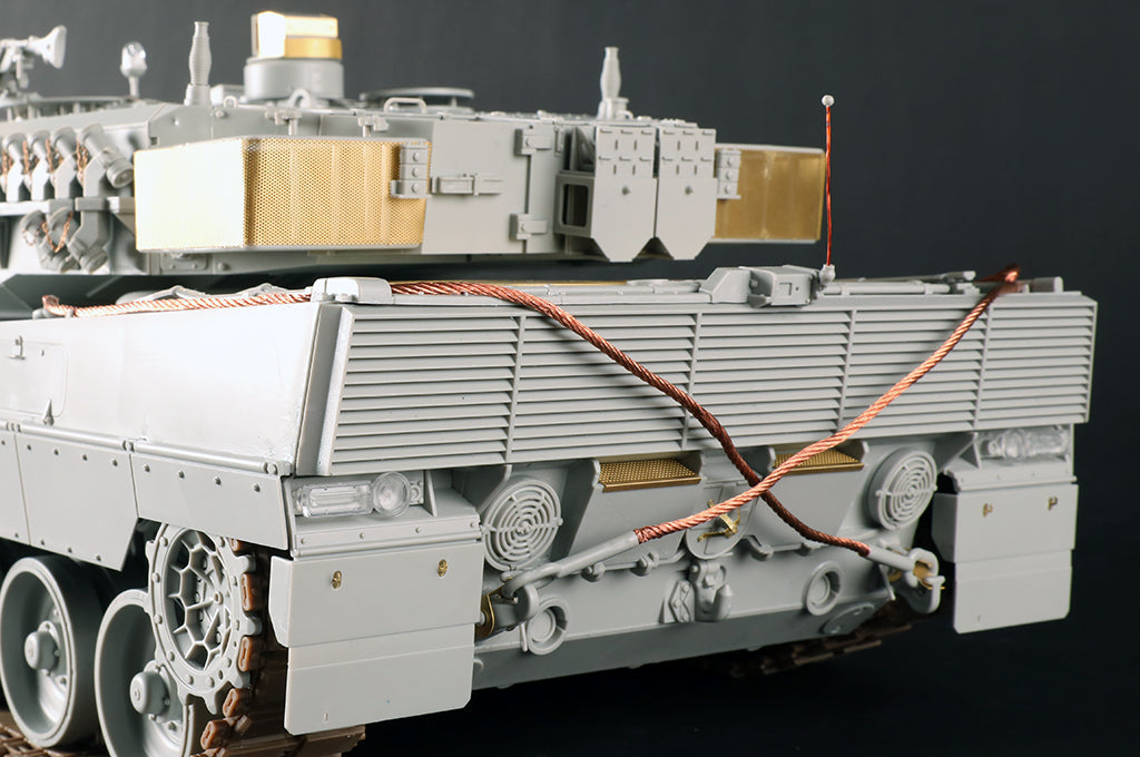 Trumpeter 1/16 Scale German Leopard 2 A6 Main Battle Tank 00966 Plastic Model Kit NZ Stock