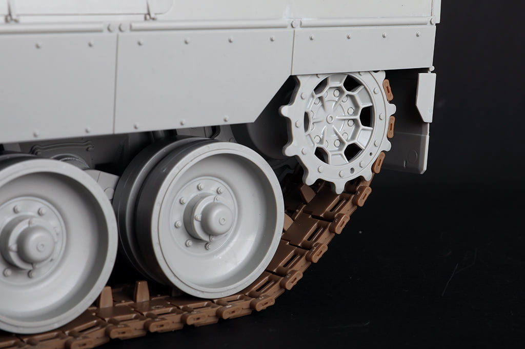 Trumpeter 1/16 Scale German Leopard 2 A6 Main Battle Tank 00966 Plastic Model Kit NZ Stock