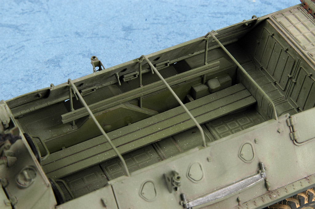 Trumpeter 1/35 Russian BTR-60P APC 01542 Soviet 8x8 Amphibious Armoured Personnel Carrier Military Vehicle Plastic Model Kit NZ Stock