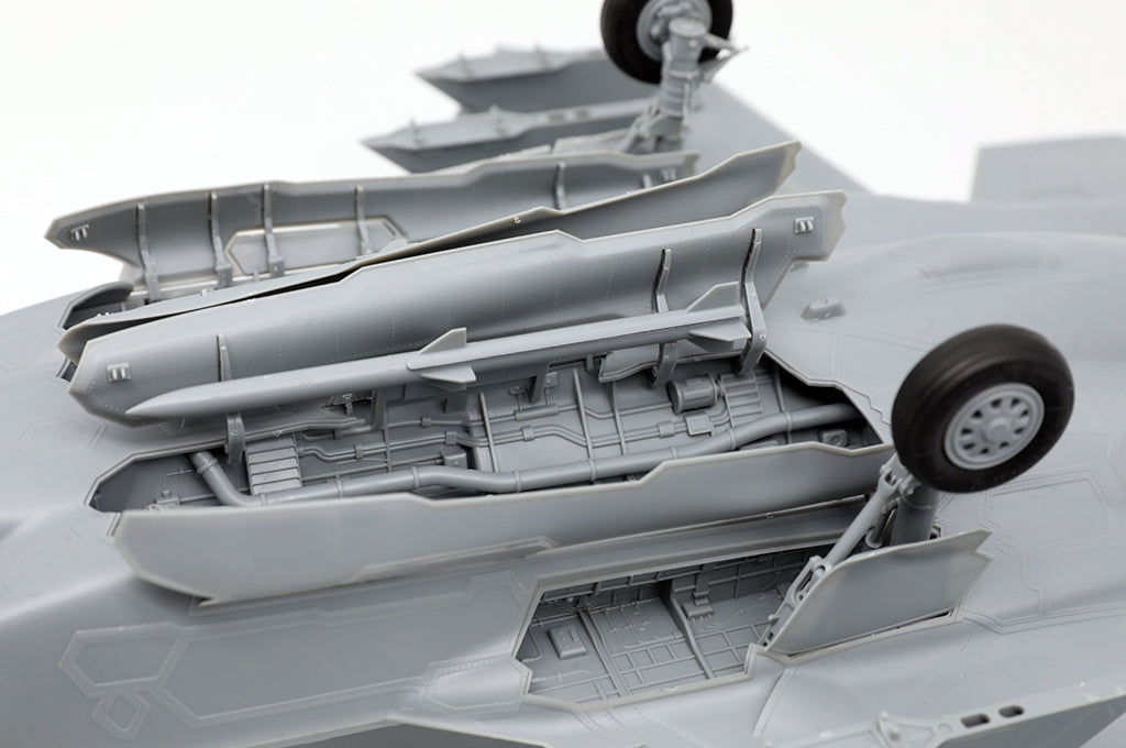 Trumpeter 1/32 F-35A Lightning II Stealth Fighter 03231 Model Kit NZ Stock