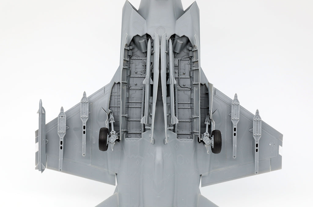 Trumpeter 1/32 F-35A Lightning II Stealth Fighter 03231 Model Kit NZ Stock