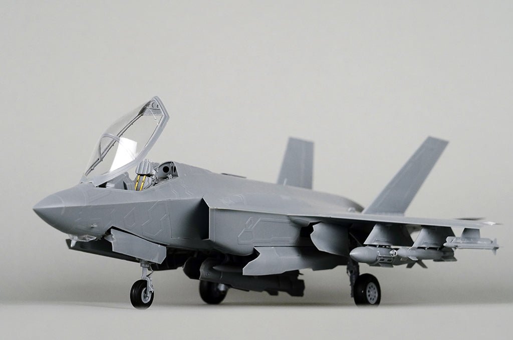 Trumpeter 1/32 F-35A Lightning II Stealth Fighter 03231 Model Kit NZ Stock
