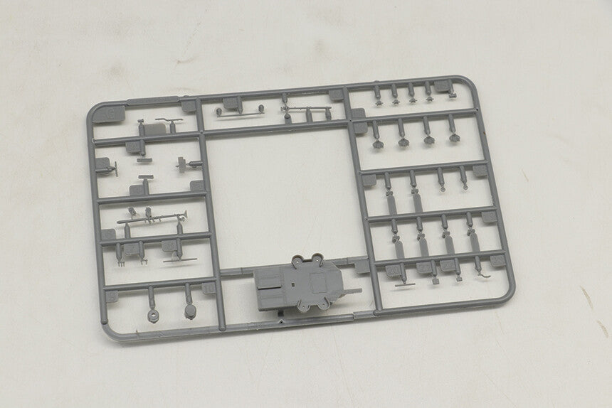 Vee Hobby 1:700 scale USS Oakland CL-95 (1945) "Starter Version" V57013 scale model kit