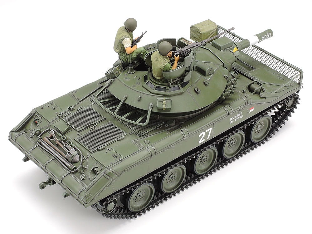 Tamiya 1/35 M551 Sheridan Vietnam War U.S. Armored Reconnaissance Vehicle Plastic Model Kit 35365  Descripti