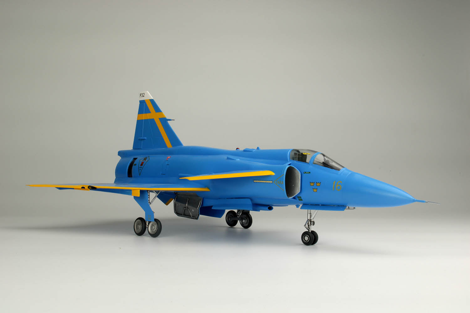 1/48 Swedish JA37 Jaktovigen Blue Peter Swedish  Painting Machine