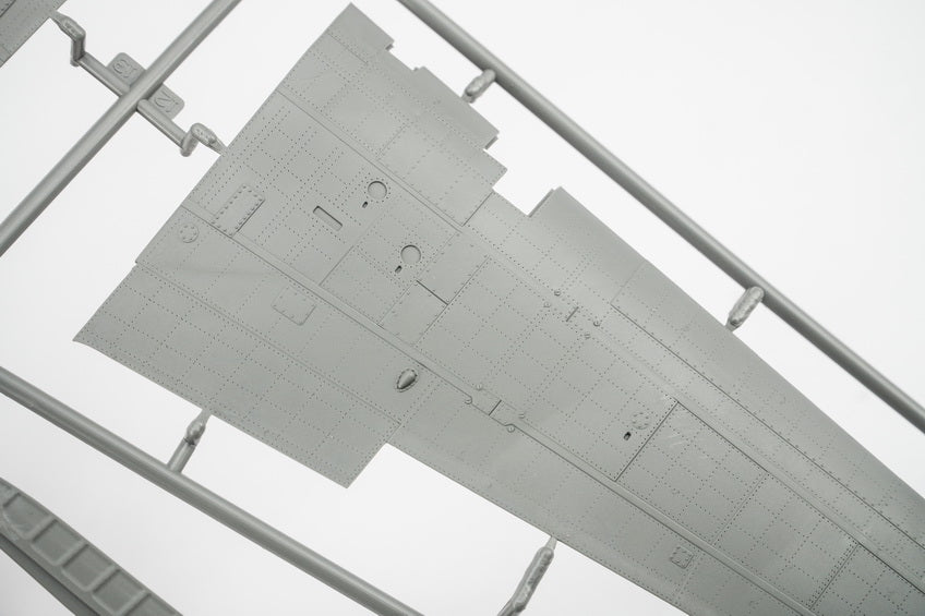 A6M2 Zero Fighter w/Interior of the Engine and Weapons Border BF-006 1:35