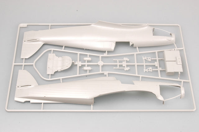 Trumpeter 1/24 Hurricane Mk.I WWII Fighter Aircraft Model Kit 02414