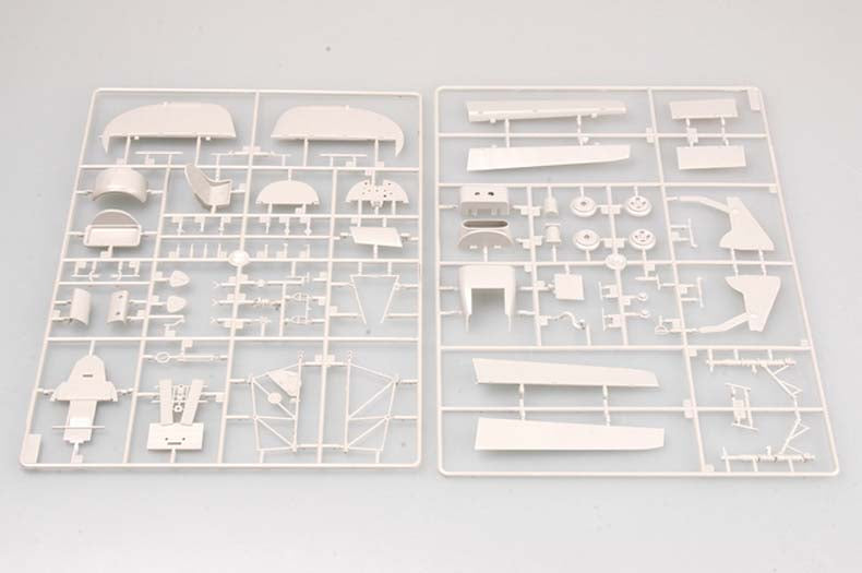 Trumpeter 1/24 Hurricane Mk.I WWII Fighter Aircraft Model Kit 02414