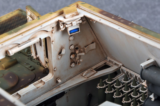 Trumpeter 1/16 Sd.Kfz.186 Jagdtiger German Heavy Tank Destroyer 00923