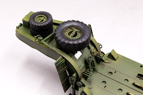 Trumpeter 1/35 MAZ-537G w/ ChMZAP-9990 Semi-Trailer Russian Military Truck Kit 01065