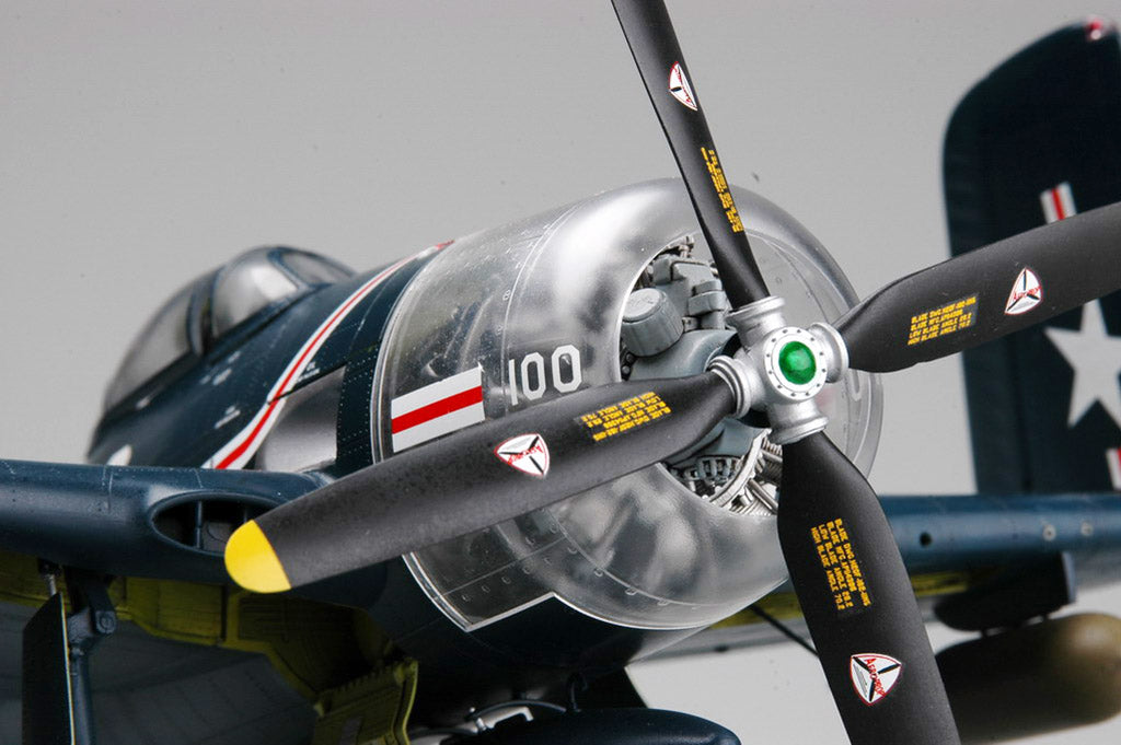 Trumpeter 1/32 F8F-1 Bearcat U.S. Navy WWII Fighter Aircraft Model Kit 02247