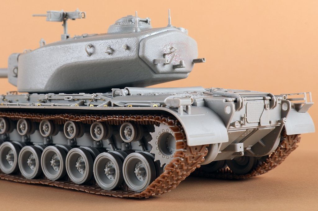 HobbyBoss 1/35 US T34 Heavy Tank Experimental 120mm Gun Tank Plastic Model Kit 84513 NZ Stock