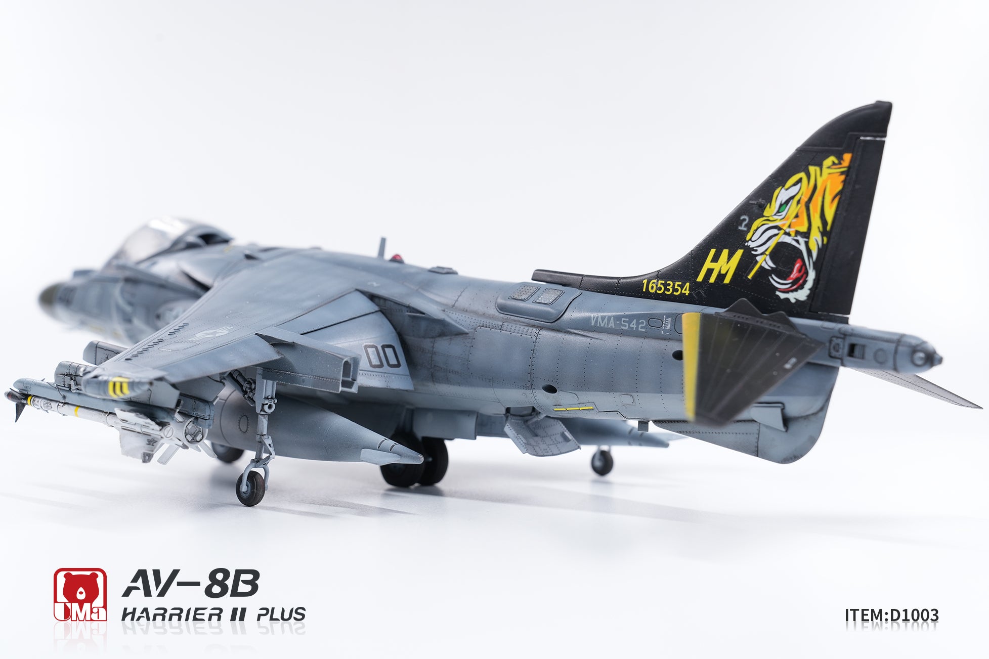 UMa 1/48 Scale AV-8B Harrier II Plus US Marine Corps Ground-Attack Aircraft Plastic Model D1003 NZ Stock