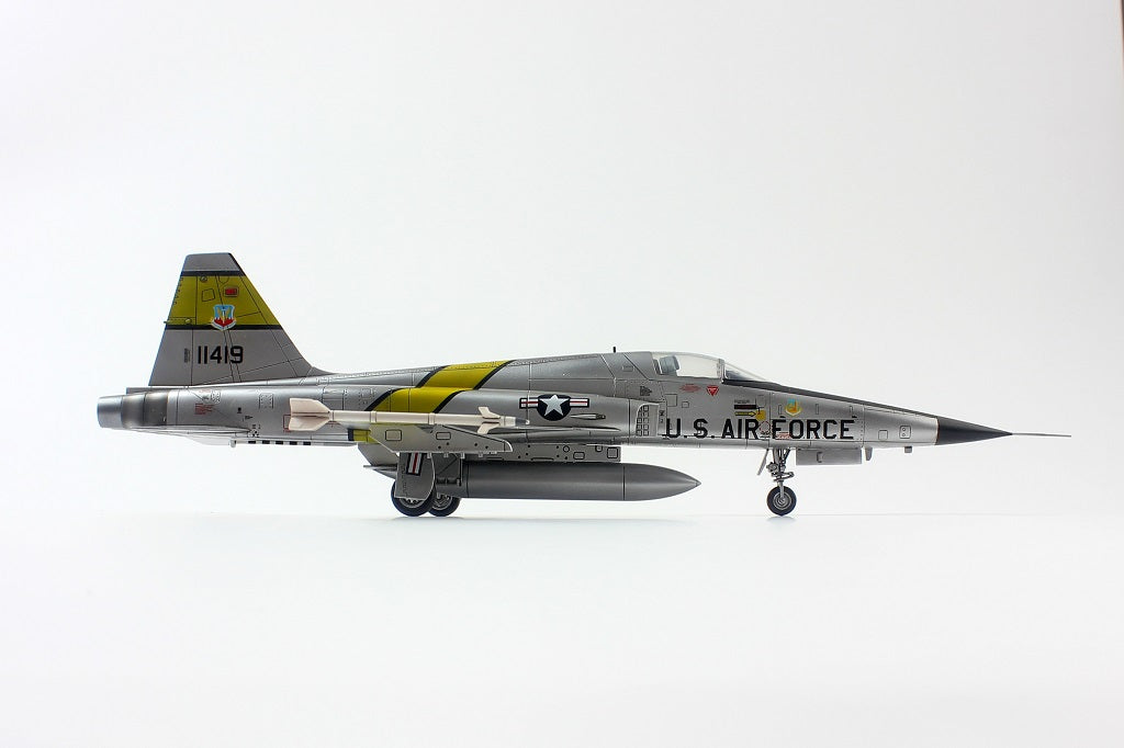 Dream Model 1/72 scale Northrop F-5E Tiger II (Early version) DM720013 scale model kit