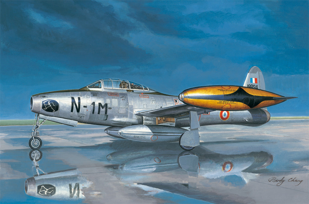 HobbyBoss 1/32 F-84G Thunderjet Fighter Aircraft Kit 83208