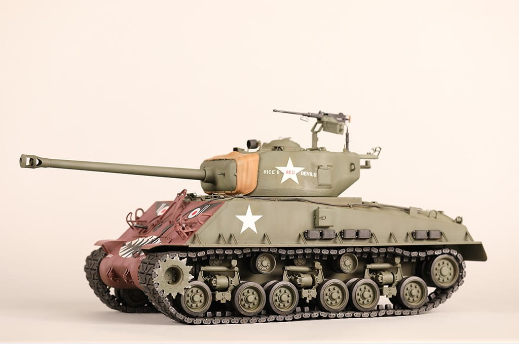 I Love Kit 1:16 scale M4A3E8 Medium Tank Late 61620 scale model kit