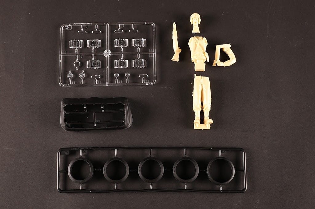 I Love Kit 1:16 scale M4A3E8 Medium Tank Late 61620 scale model kit