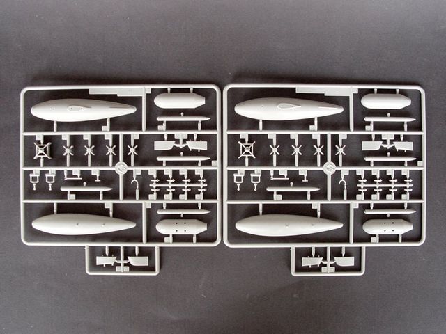 Trumpeter 1:32 scale Vought F4U-4 Corsair 02222 scale model kit