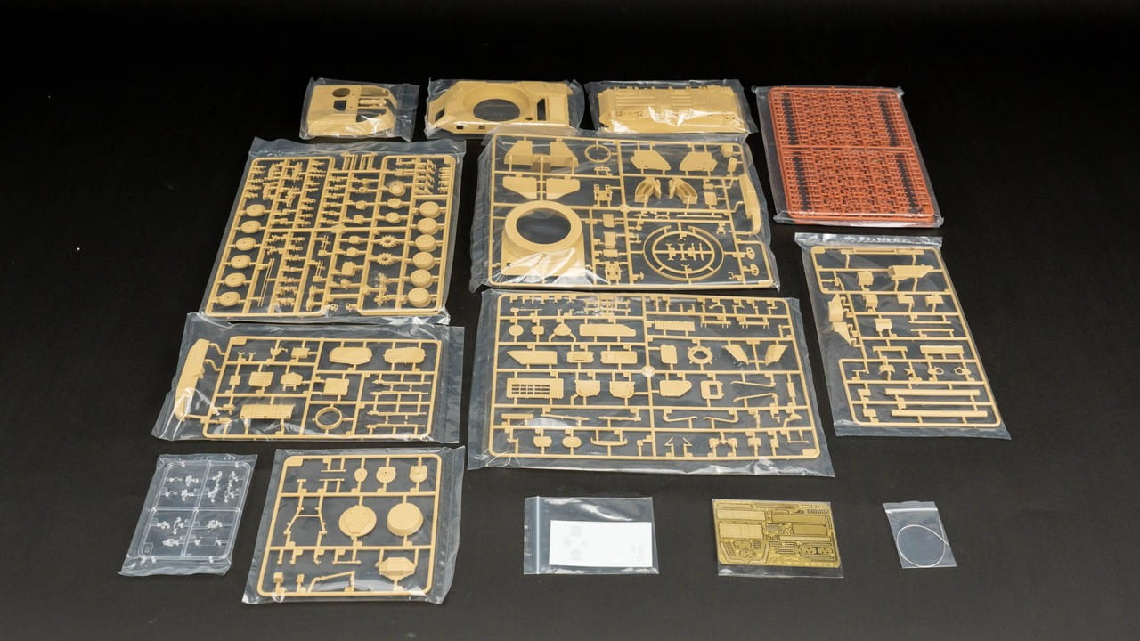 Zimi Model 1:35 scale ZSU-23-4 M/M3 Soviet Self-Propelled Anti-Aircraft Gun 35123H scale model kit